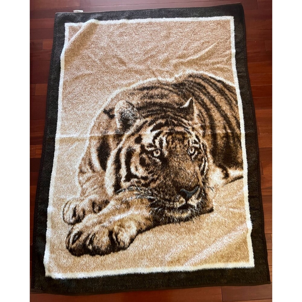 Biederlack Tiger Blanket 72” x 53” Reversible Throw Brown Germany